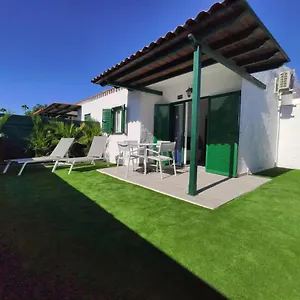 private-bungalow-a-200-meters-to-yumbo-center.maspalomashotels.com/