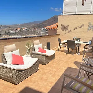 the-heights-los-cristianos-pool-mc-tenerife.tenerifehoteles.net/